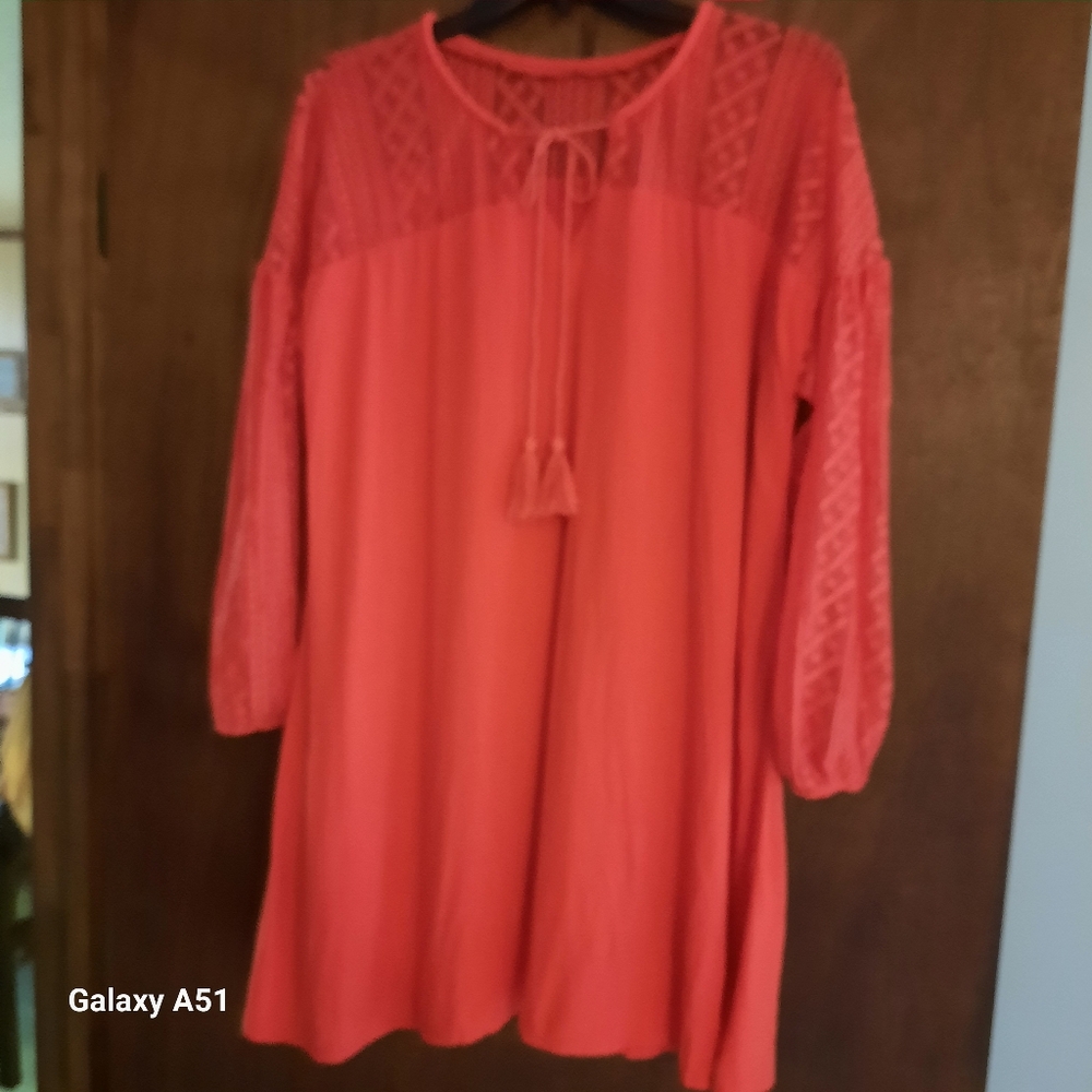 Cute dress!